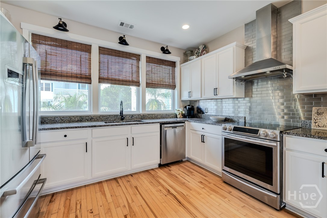 12 Village Place B