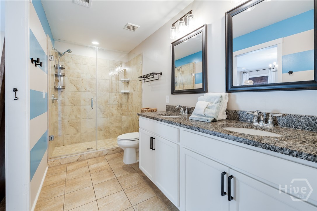 12 Village Place B