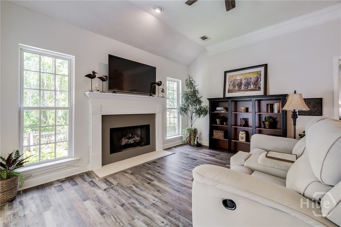 4 Lee Hall Drive