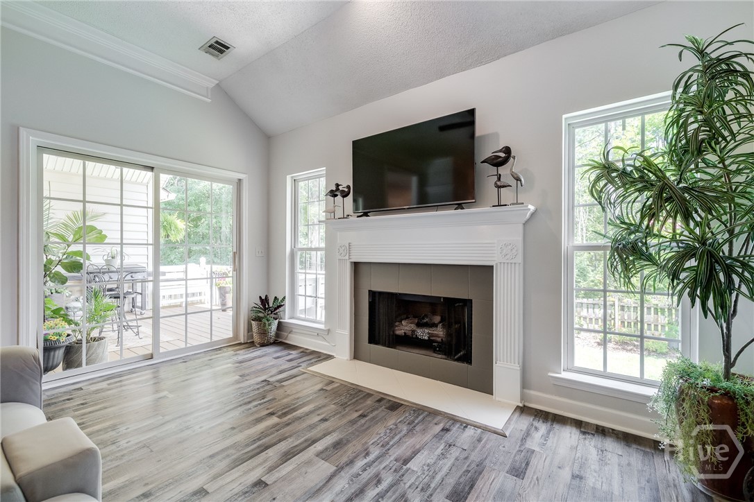 4 Lee Hall Drive