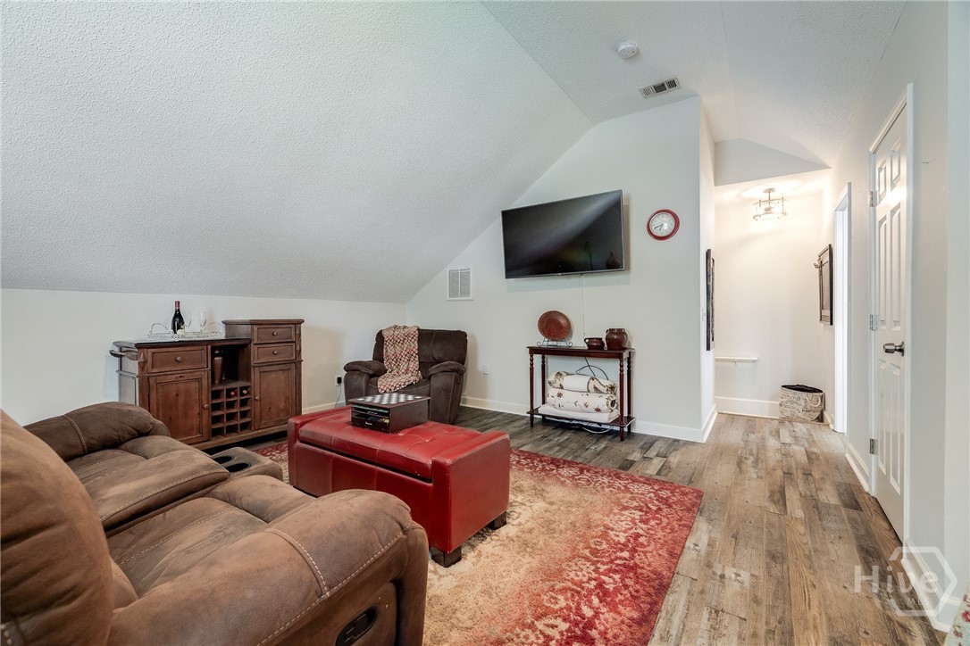 4 Lee Hall Drive