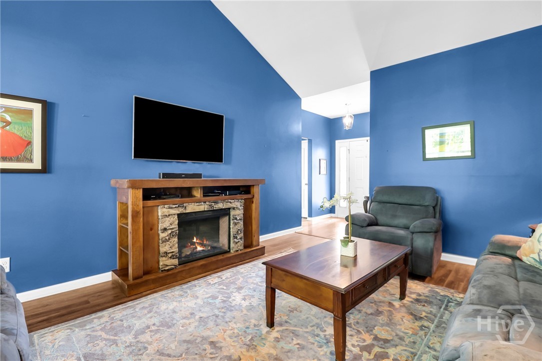 548 Amsonia Circle