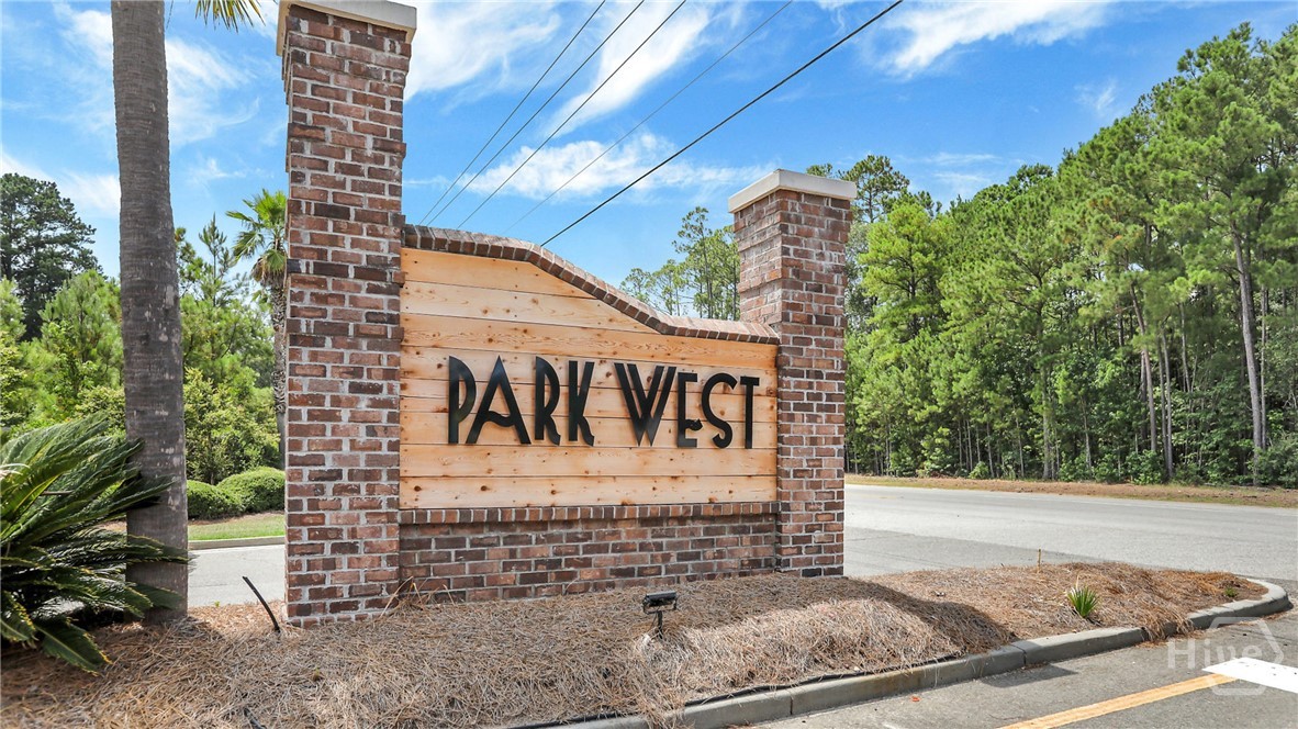 548 Amsonia Circle