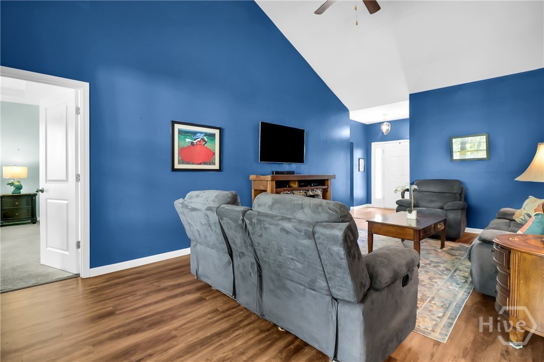 548 Amsonia Circle