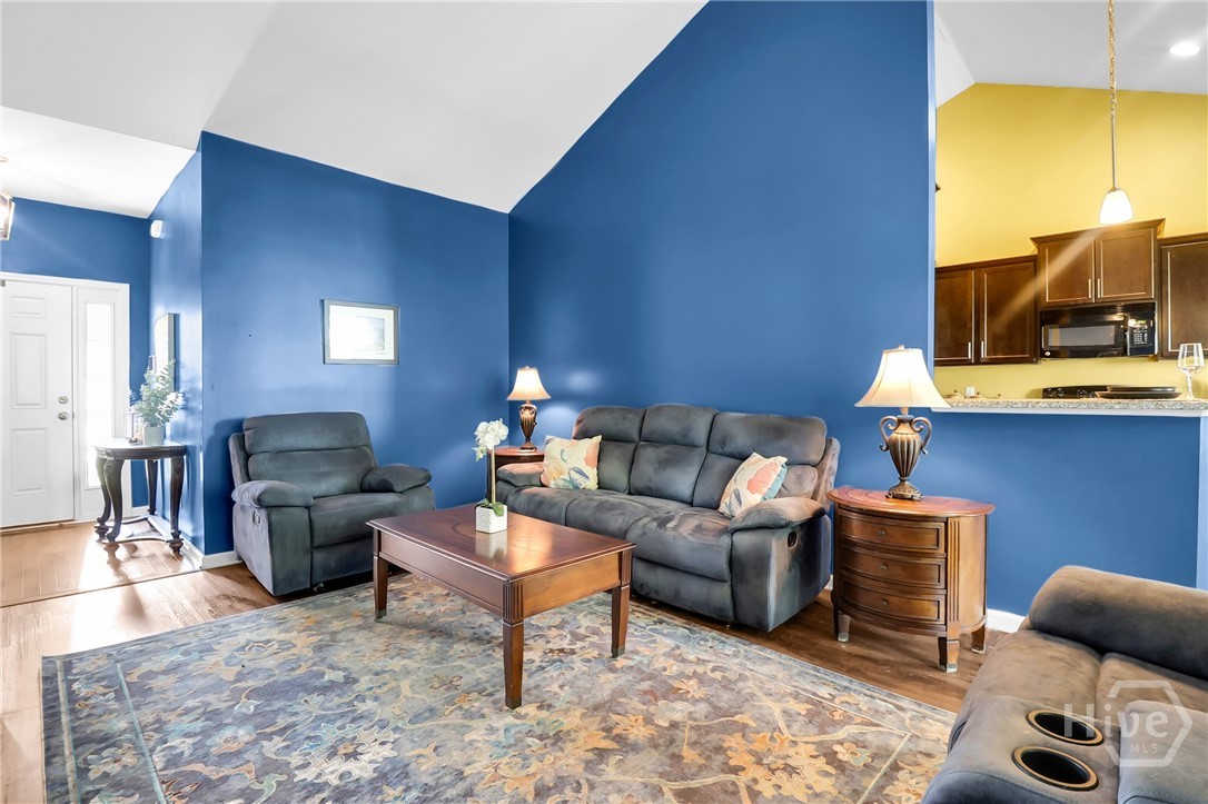548 Amsonia Circle