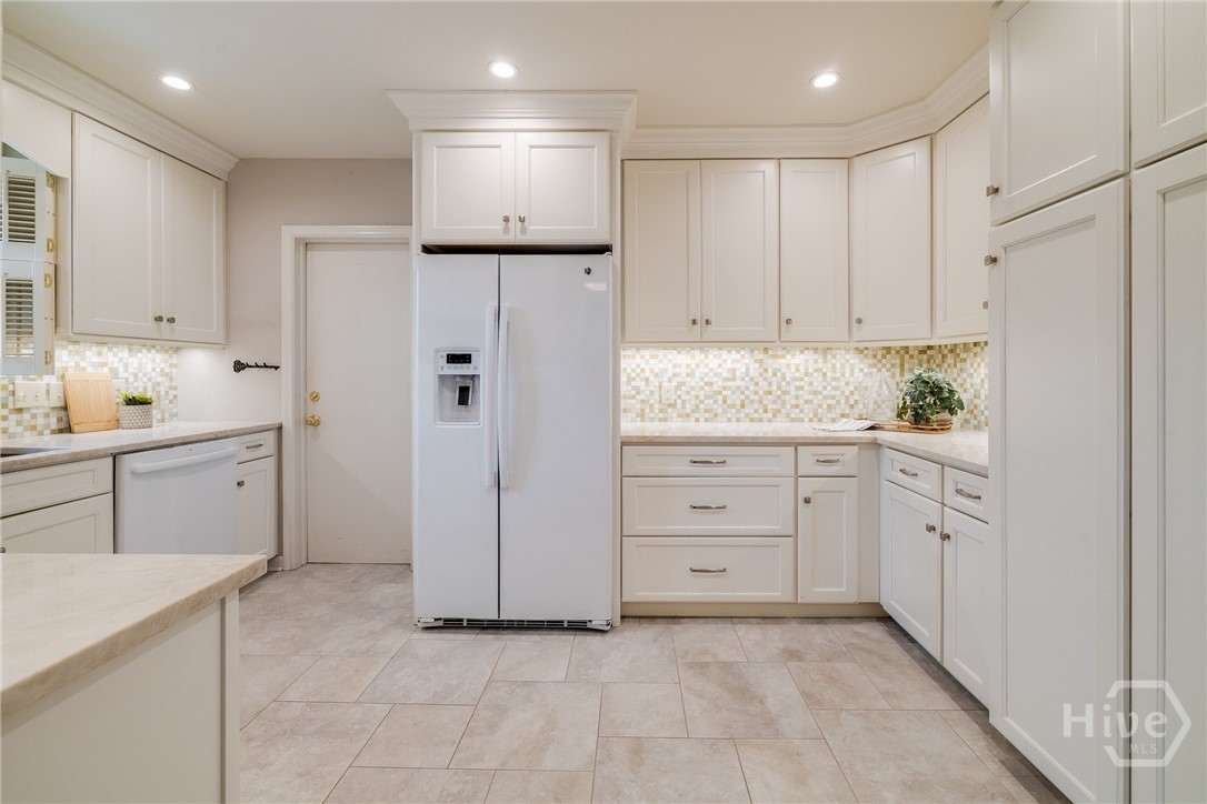 533-535 E 52nd Street