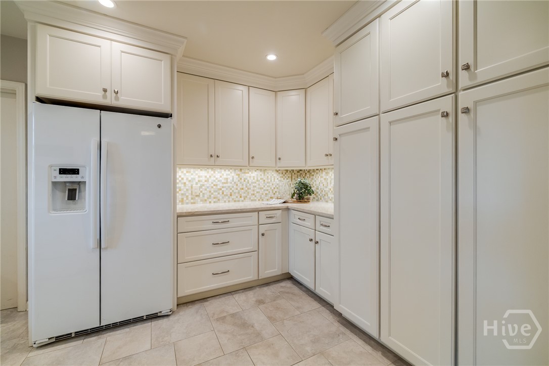 533-535 E 52nd Street