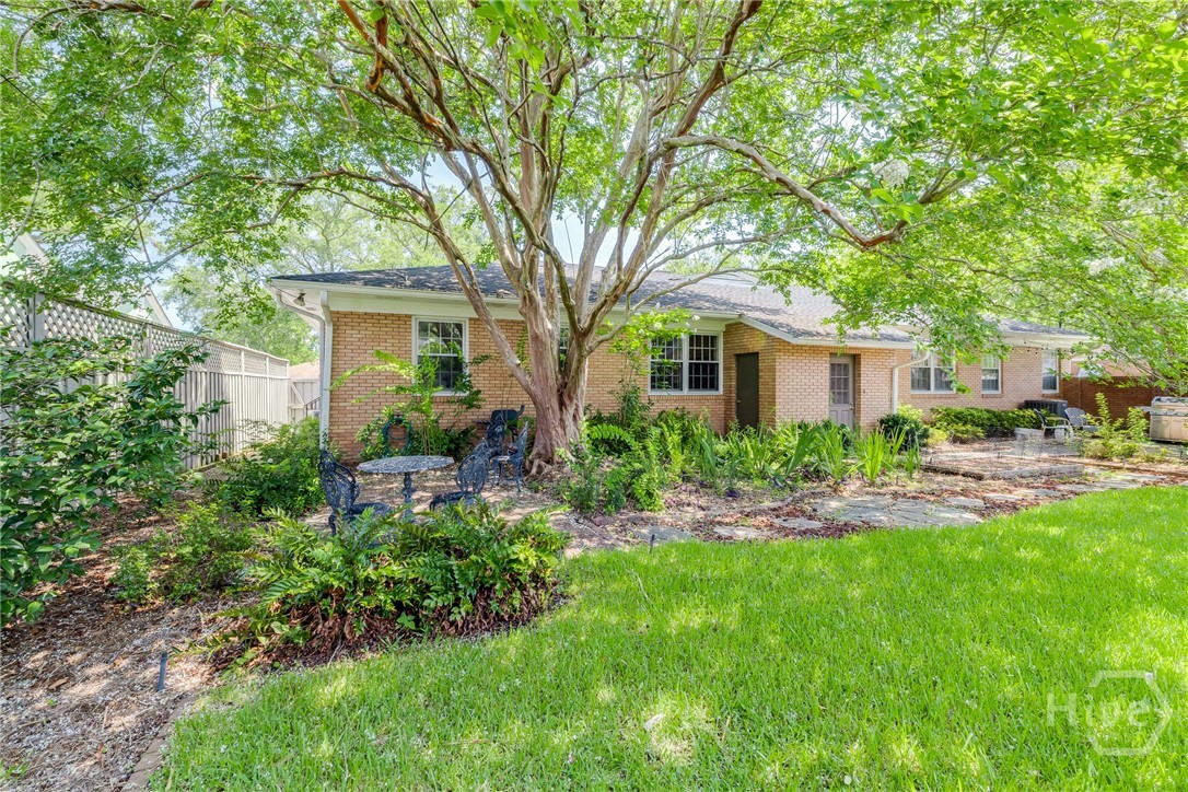 533-535 E 52nd Street