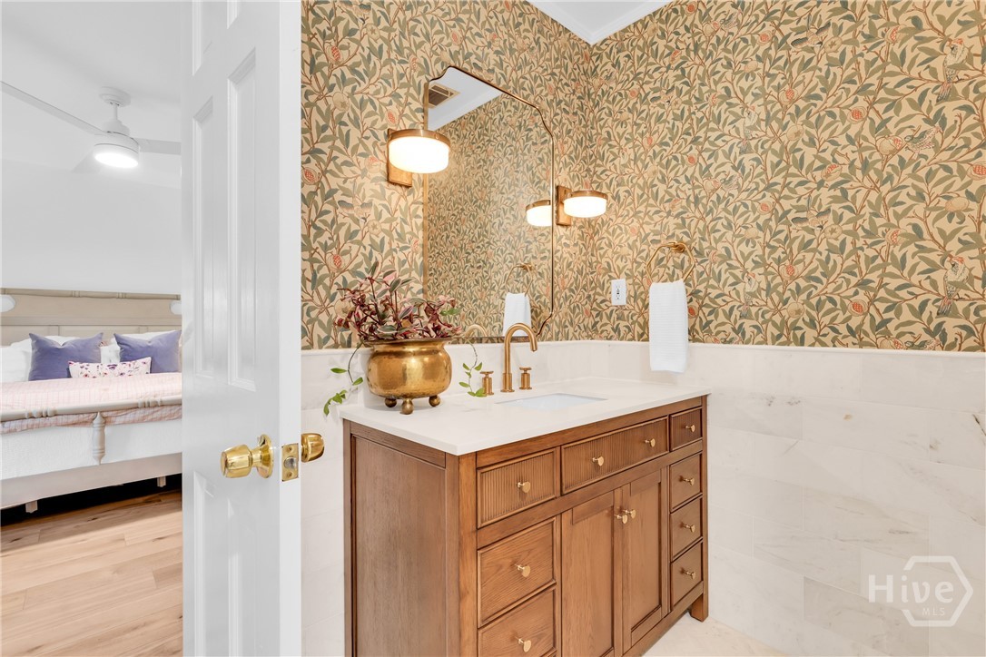25 E 56th Street