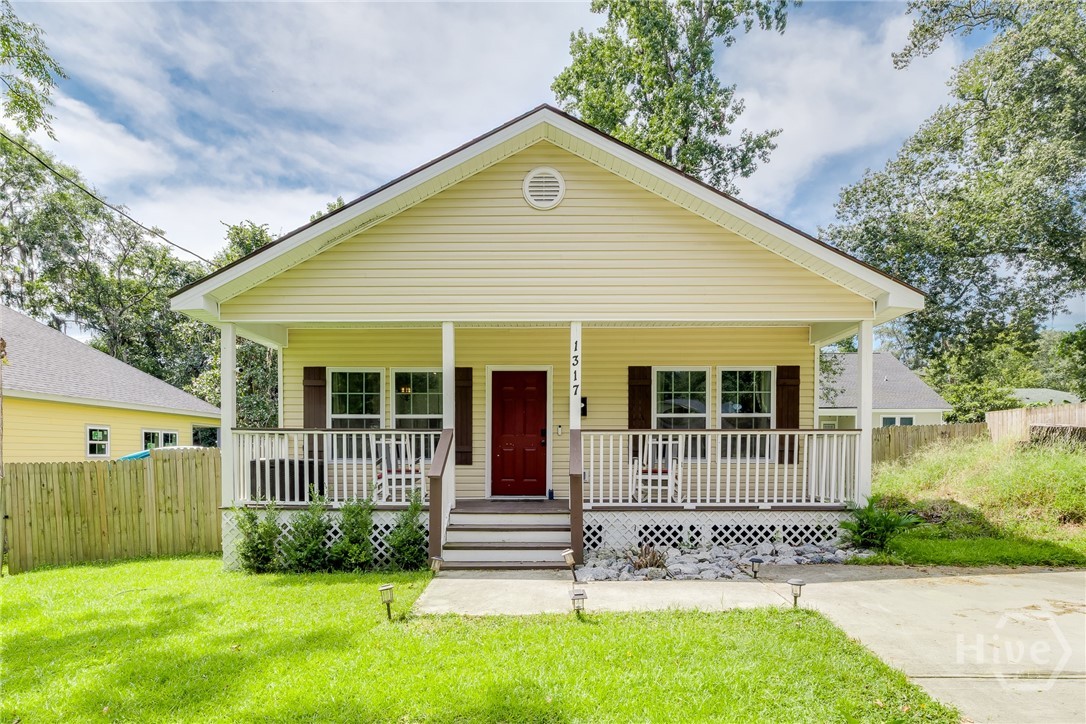 1317 E 70TH Street