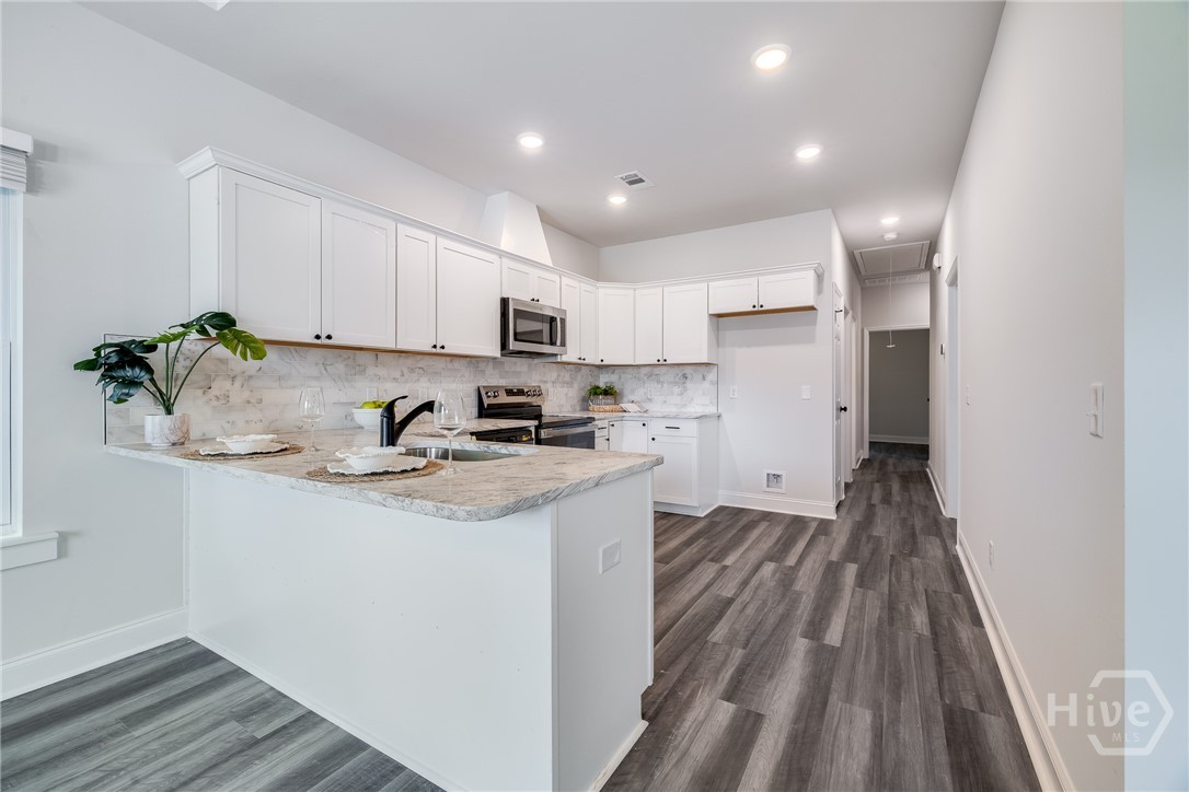 812 W 53rd Street
