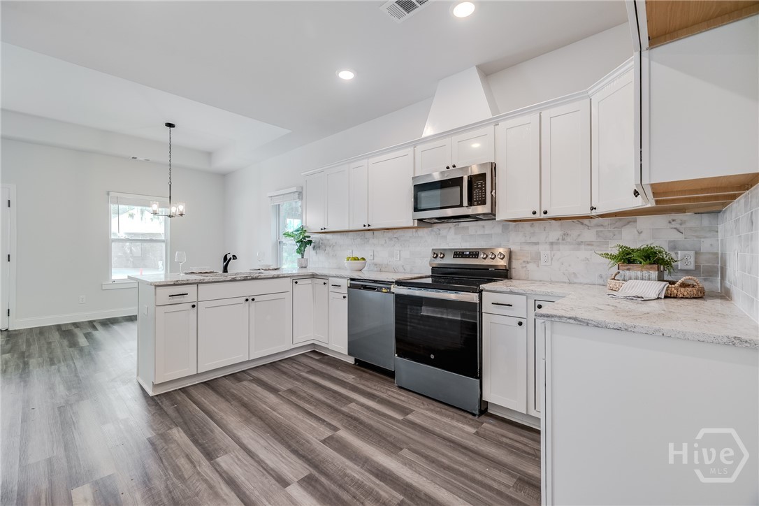 812 W 53rd Street