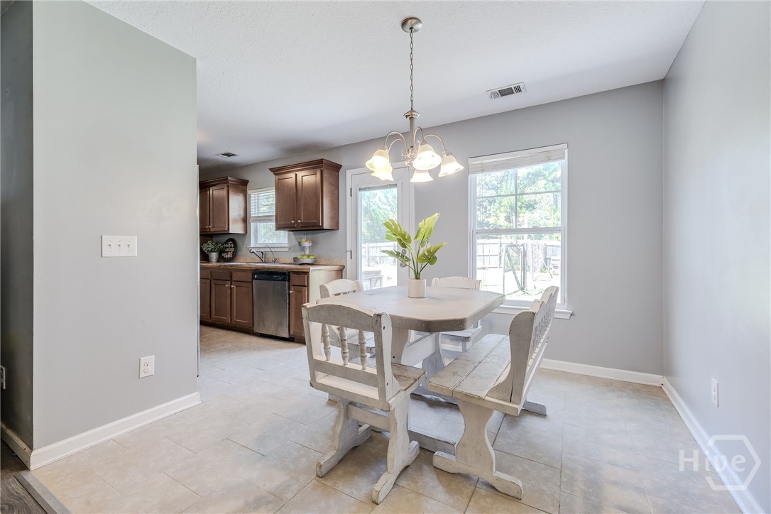 280 Barrister Circle