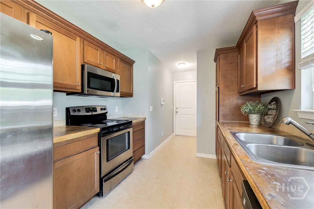280 Barrister Circle