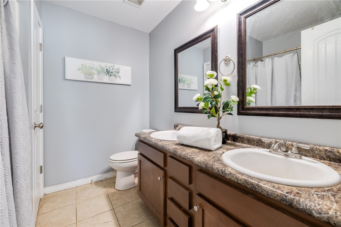 280 Barrister Circle