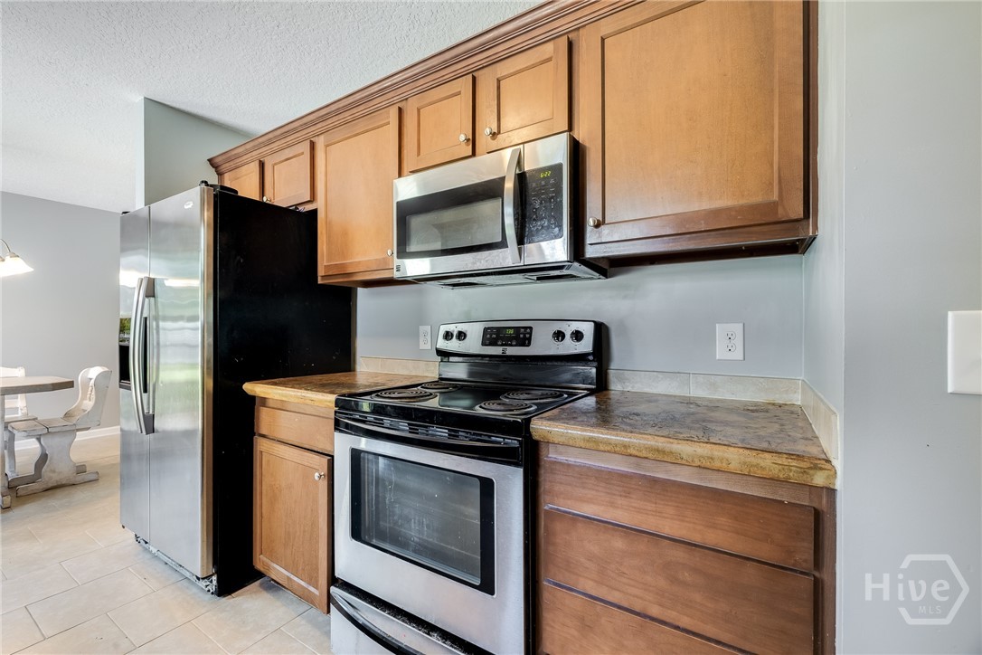 280 Barrister Circle