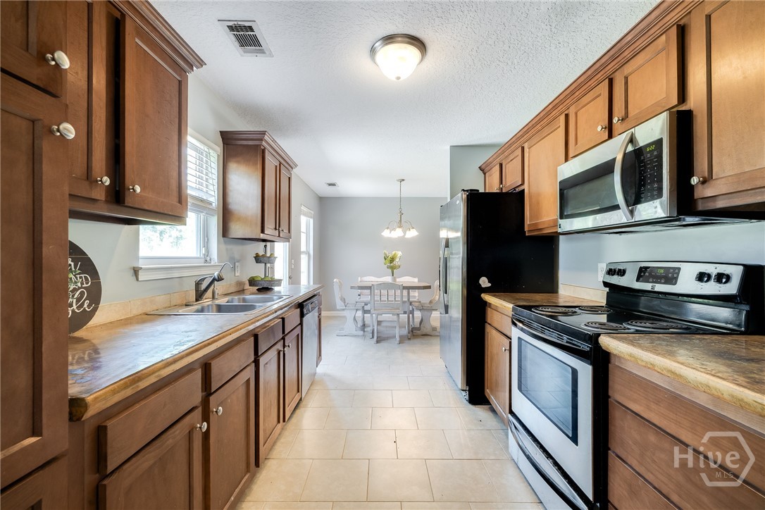 280 Barrister Circle