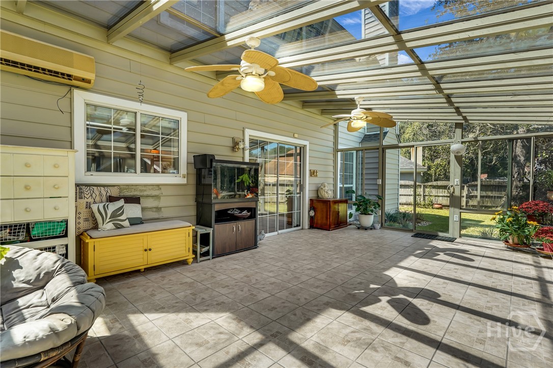 114 St Ives Way