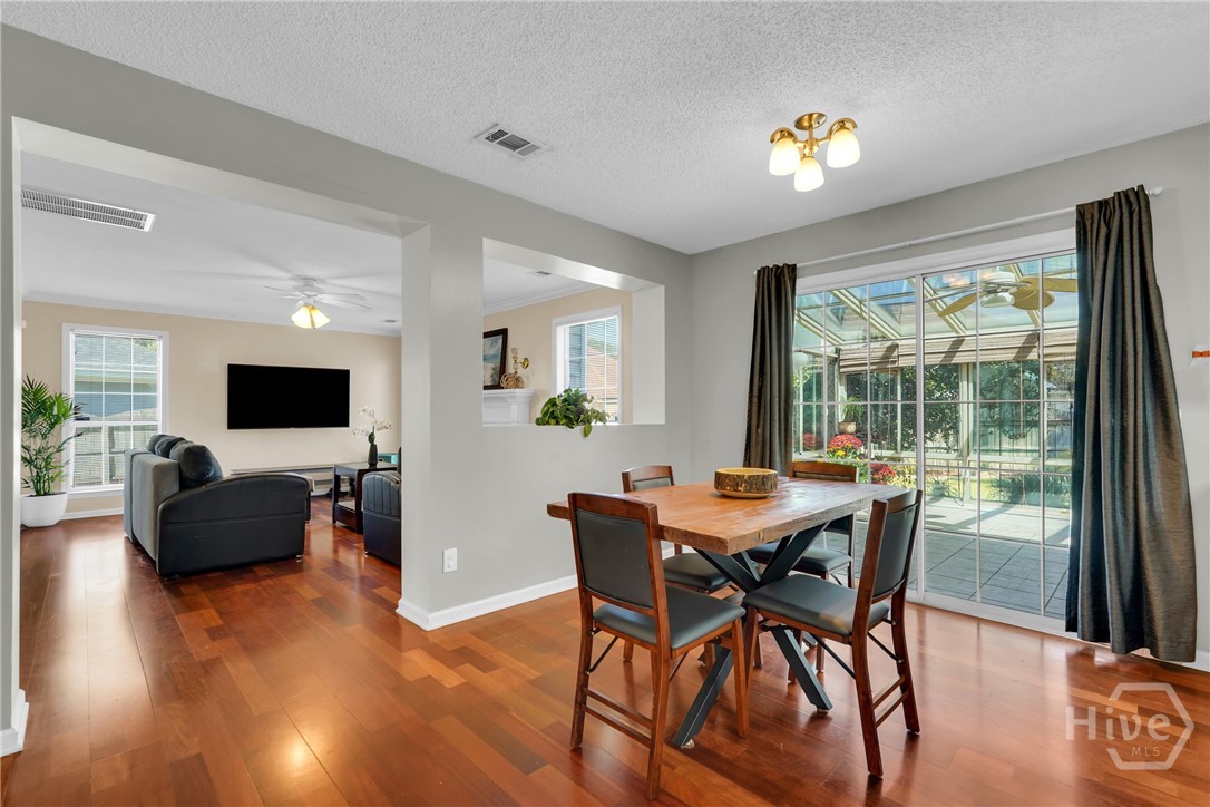 114 St Ives Way