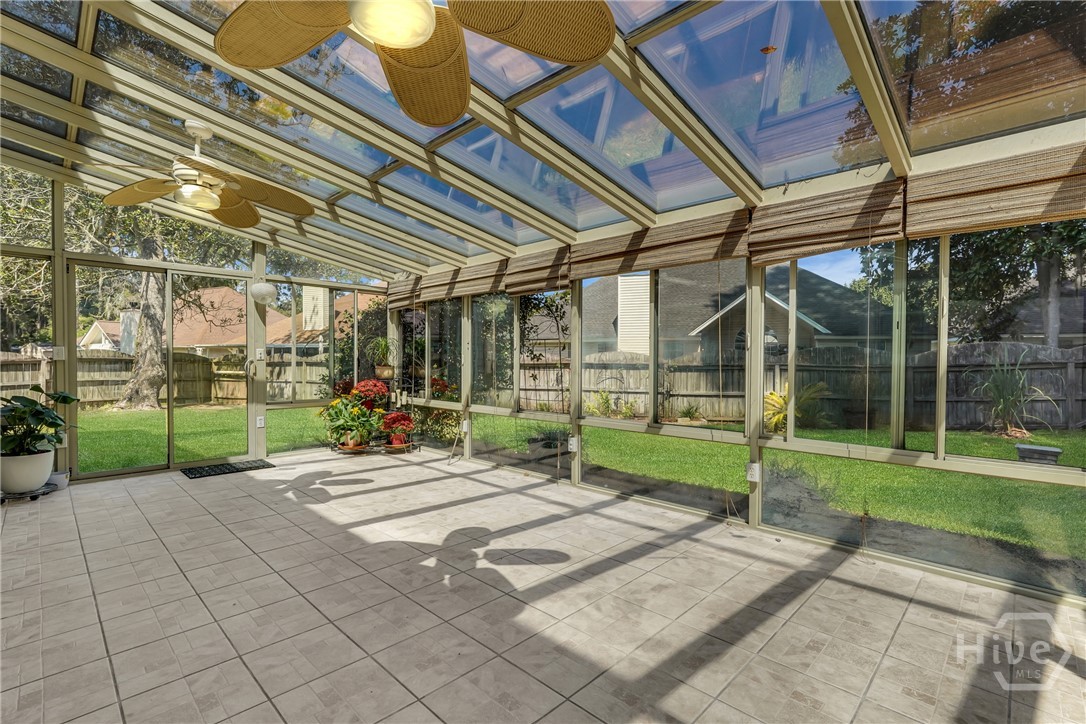 114 St Ives Way