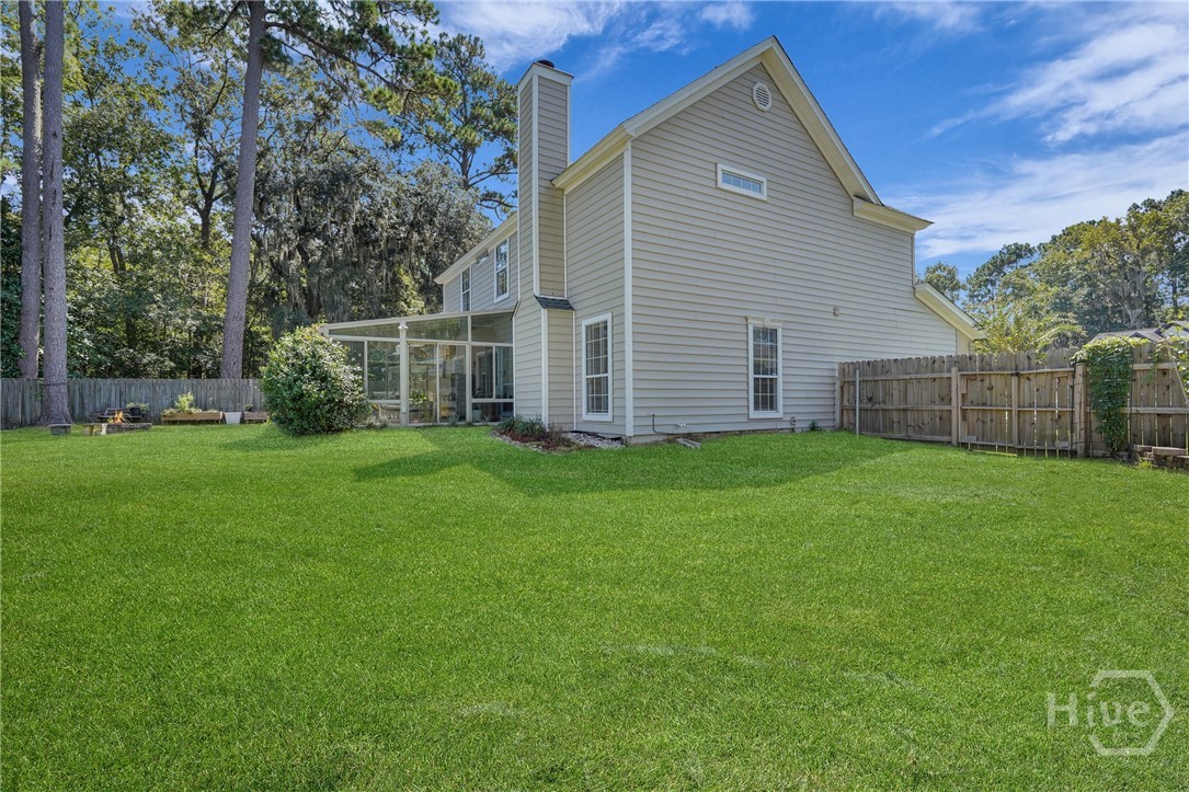 114 St Ives Way