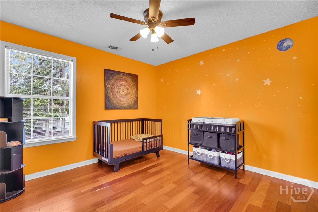 114 St Ives Way