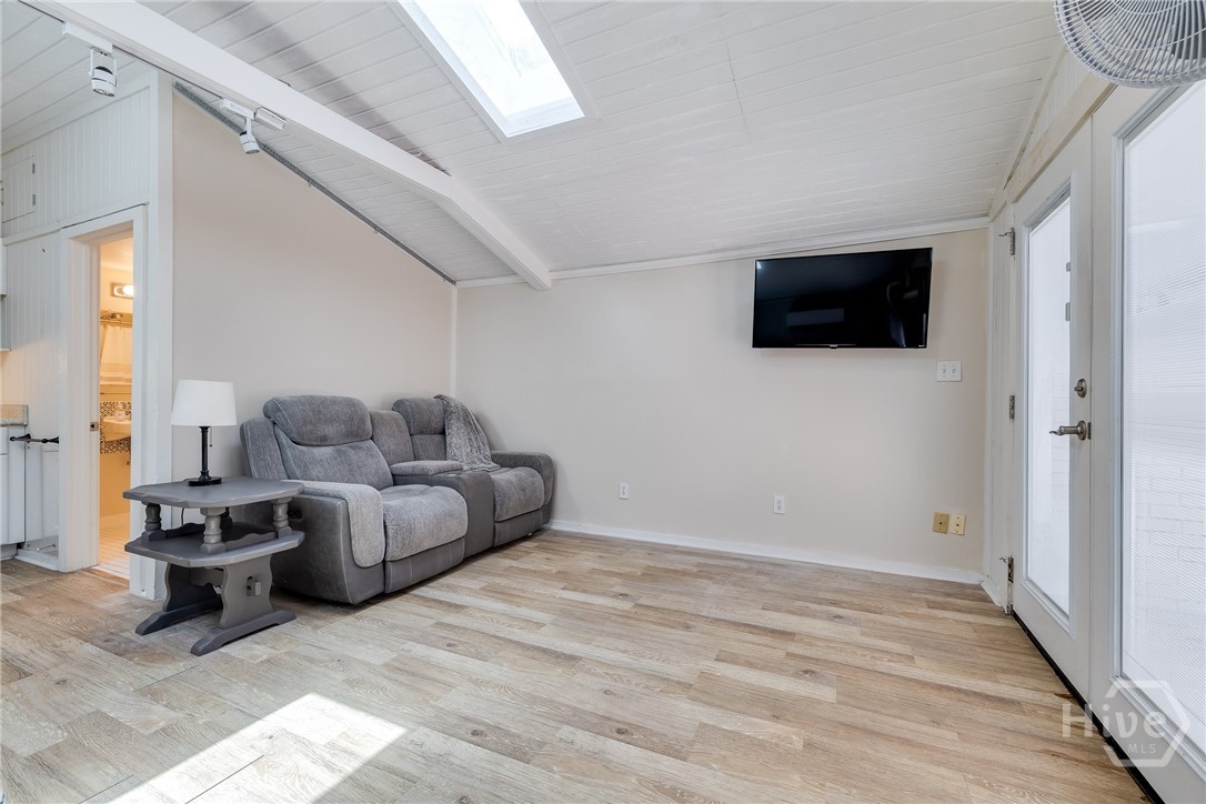 606 E 54th Street