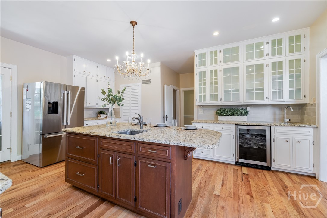 606 E 54th Street