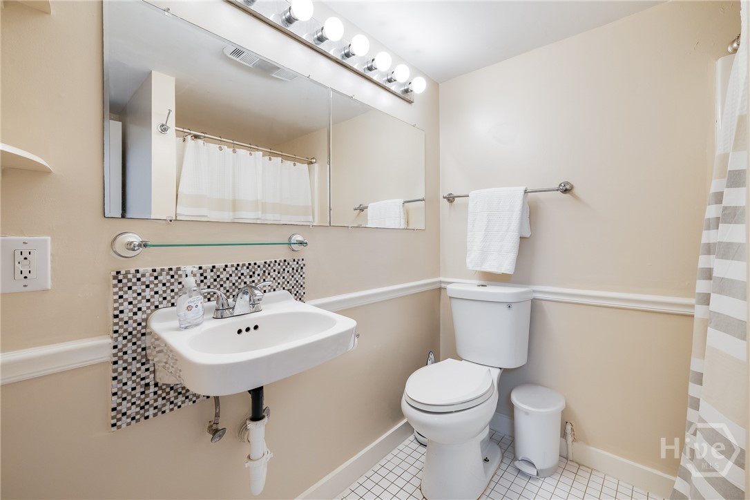 606 E 54th Street