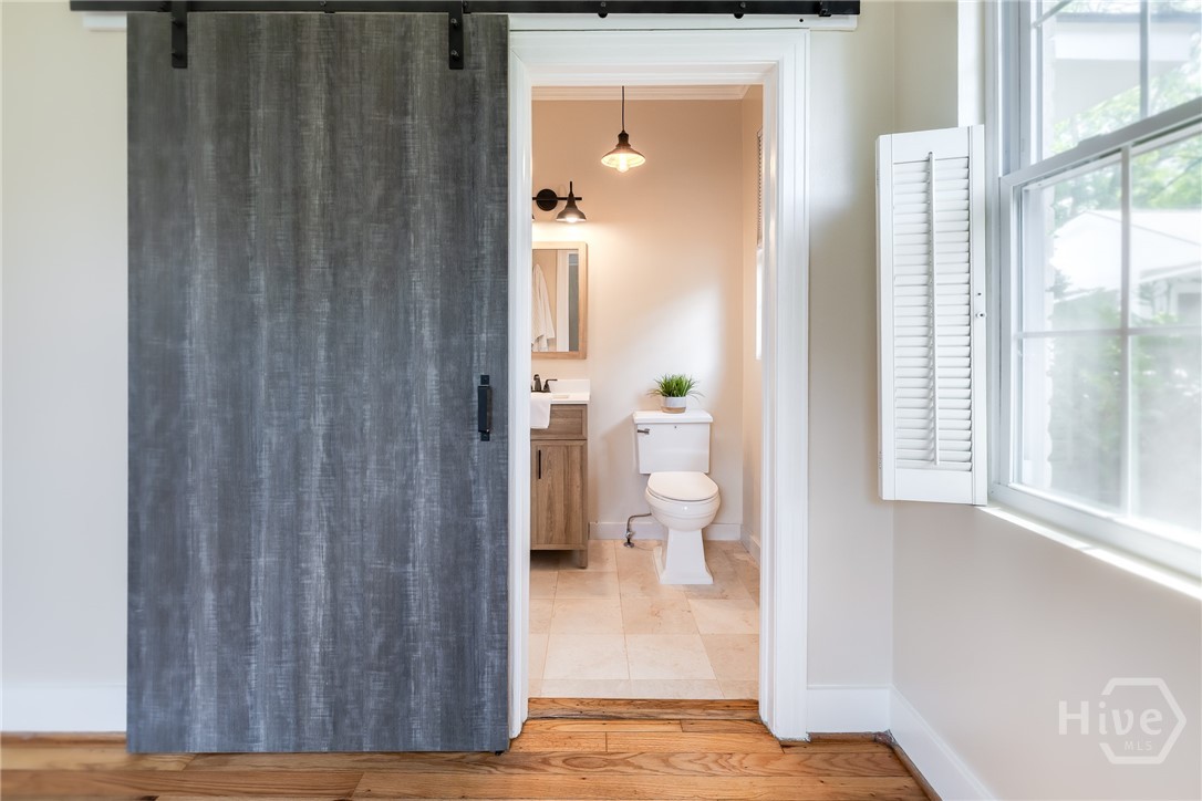 606 E 54th Street