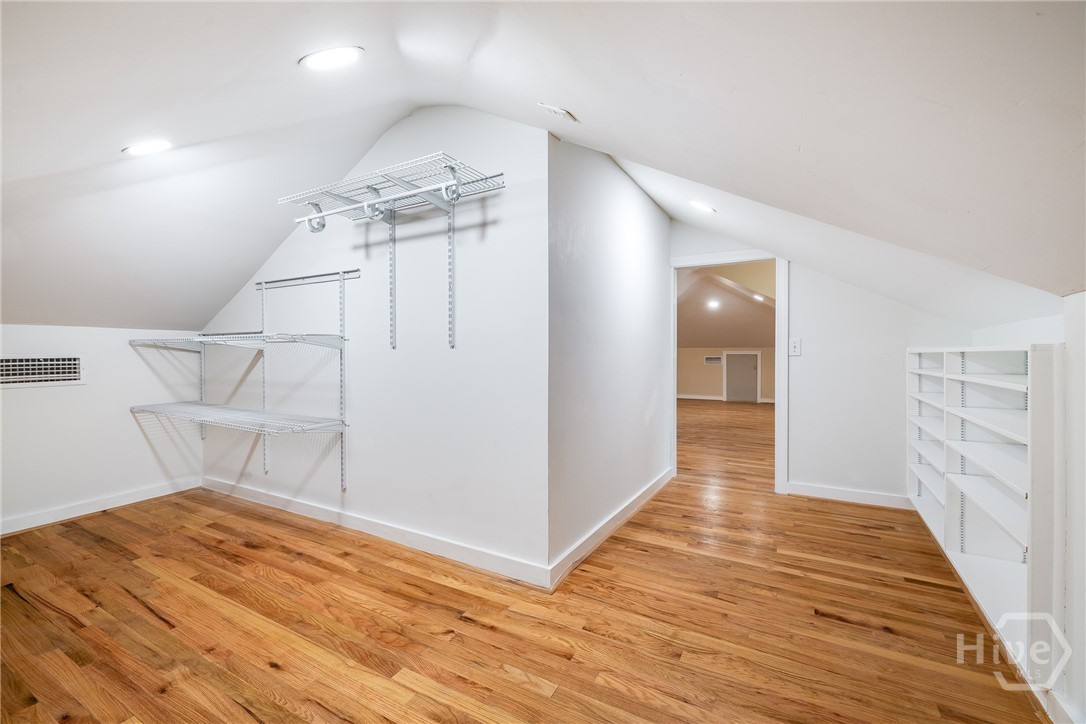 606 E 54th Street