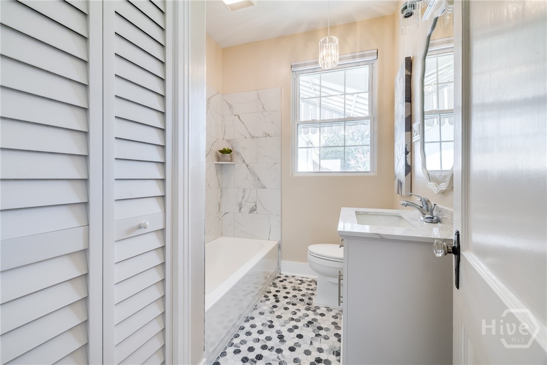 606 E 54th Street