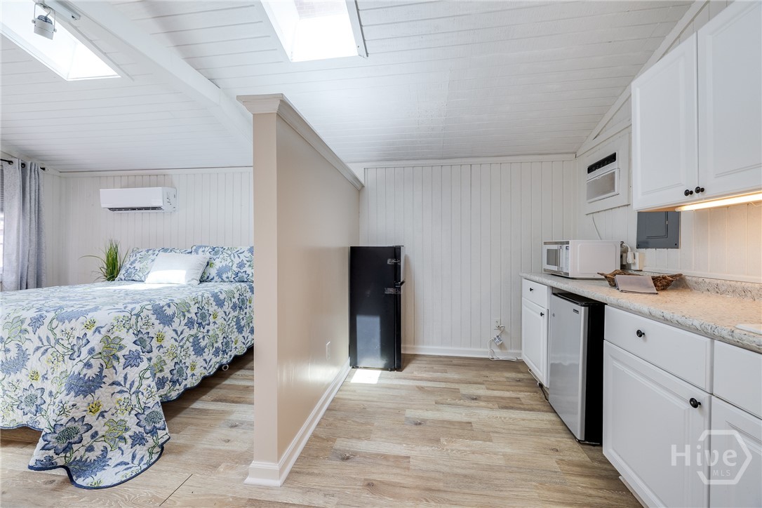 606 E 54th Street