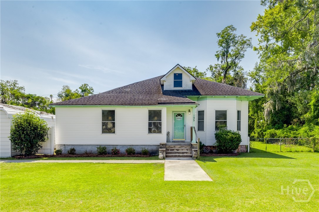 195 Railroad Street