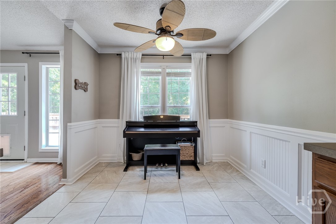 156 Silverton Road