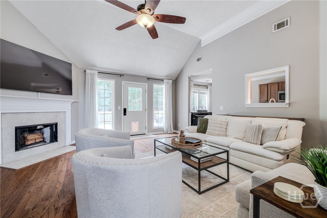 156 Silverton Road