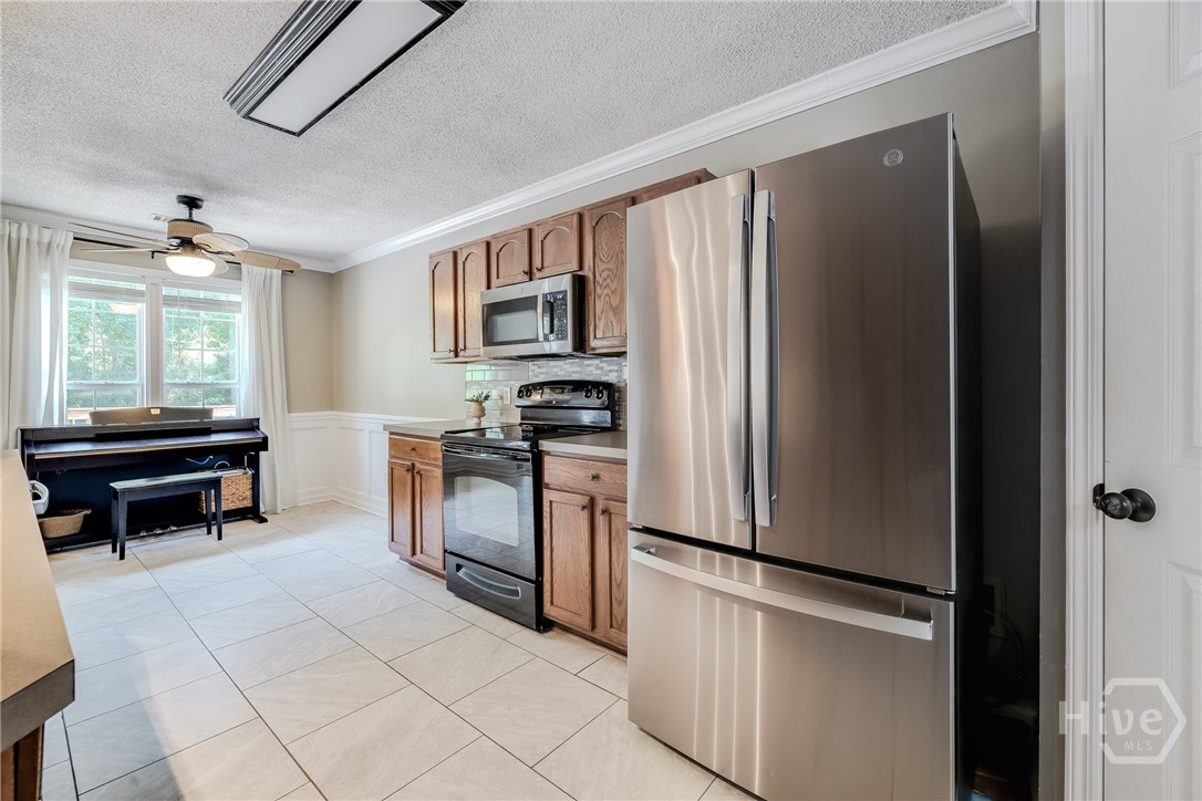 156 Silverton Road