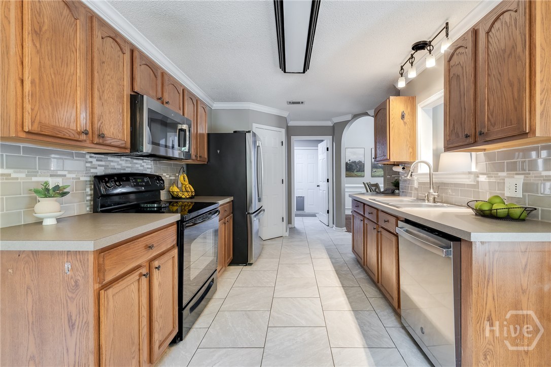 156 Silverton Road