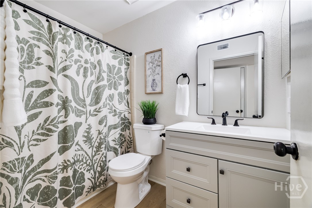 401 N Cromwell Road T-5