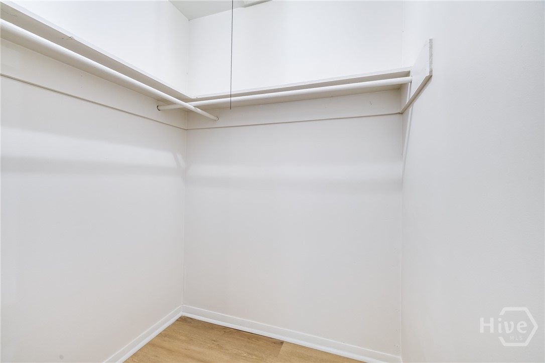 401 N Cromwell Road T-5