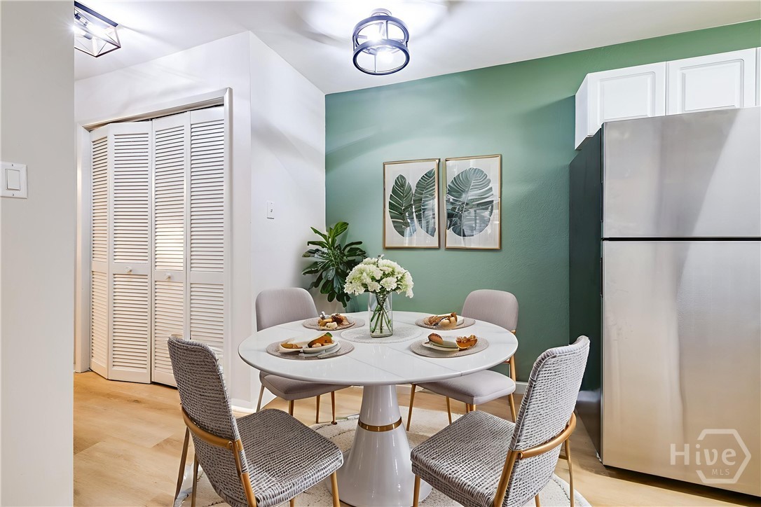 401 N Cromwell Road T-5