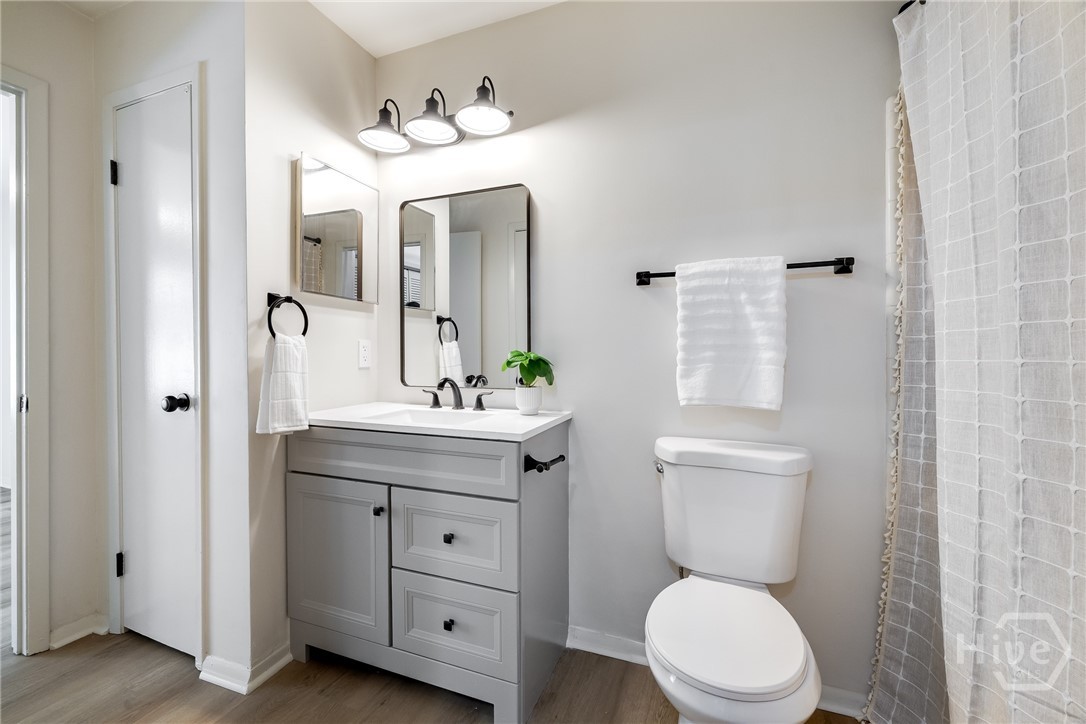 401 N Cromwell Road T-5
