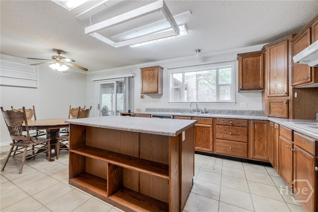 137 Bird Road