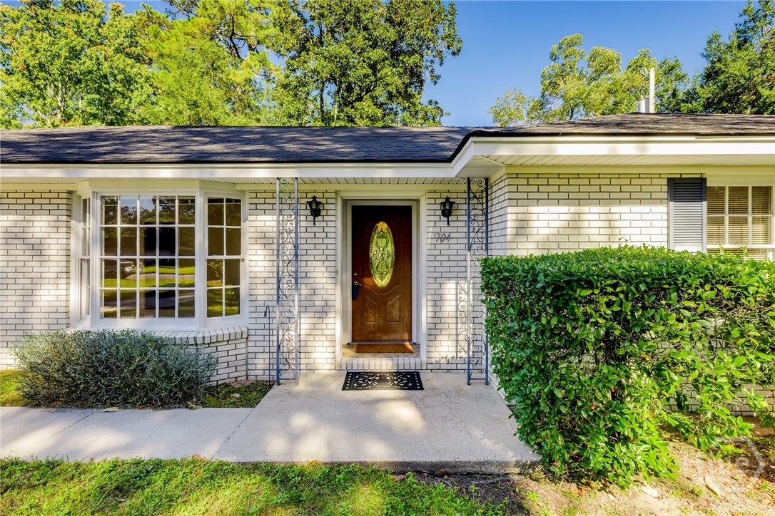 704 Glenbrook Road