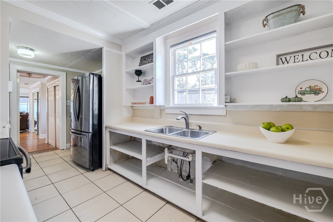 513 E 62nd Street