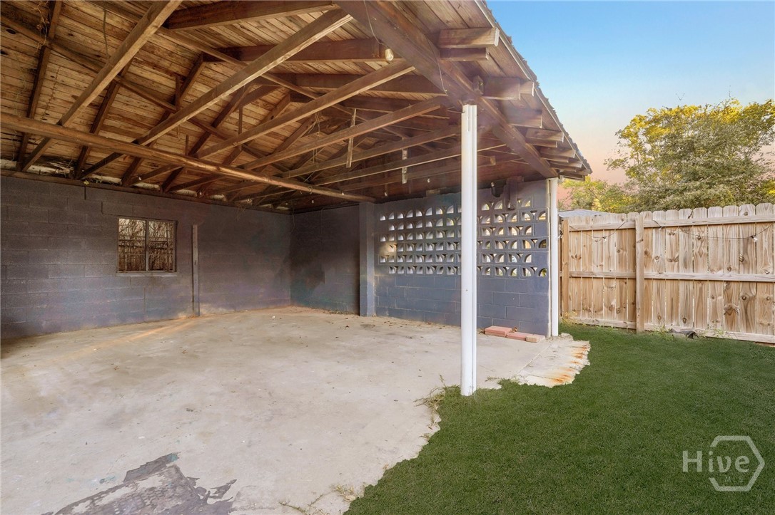 2110 Louisiana Avenue