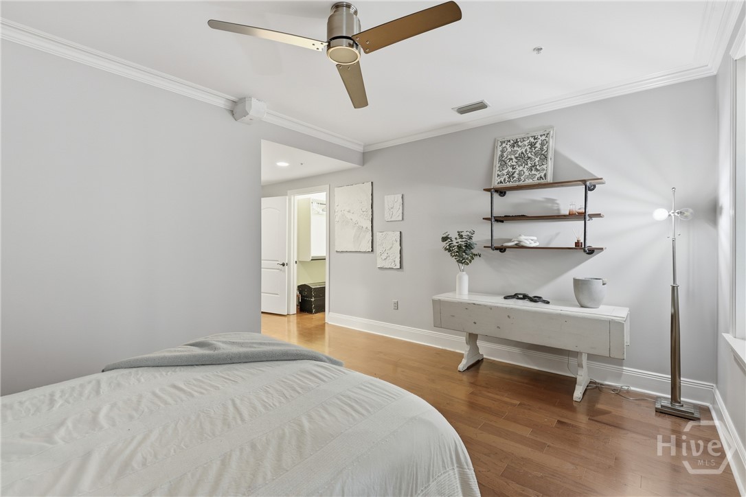 5 Whitaker Street 203E