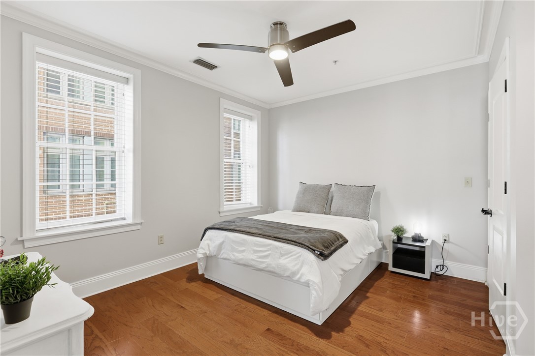 5 Whitaker Street 203E