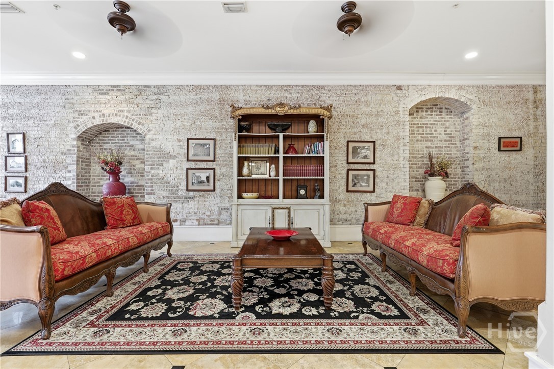 5 Whitaker Street 203E