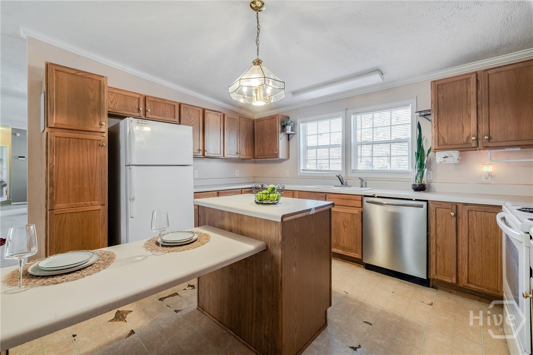 110 Saddlehorn Drive